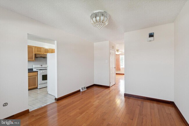 Building Photo - 3311 Atmore Rd