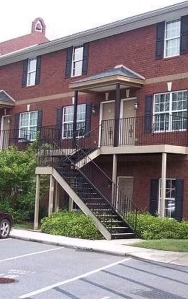 Foto del edificio - 105 Whitehead Rd