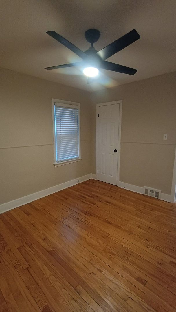 Building Photo - Renovated 3-Bedroom Home – Section 8 Welcome!