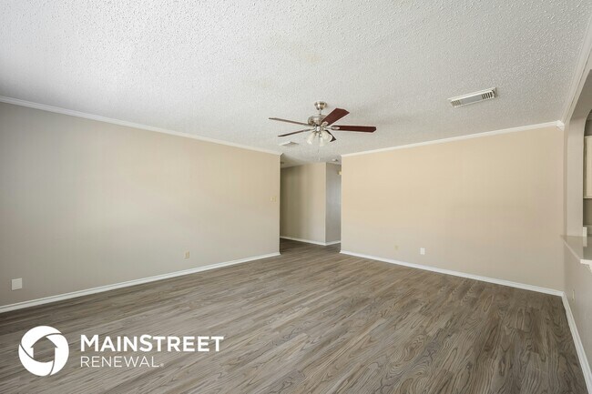 Foto del edificio - 16135 Turnstone Ln