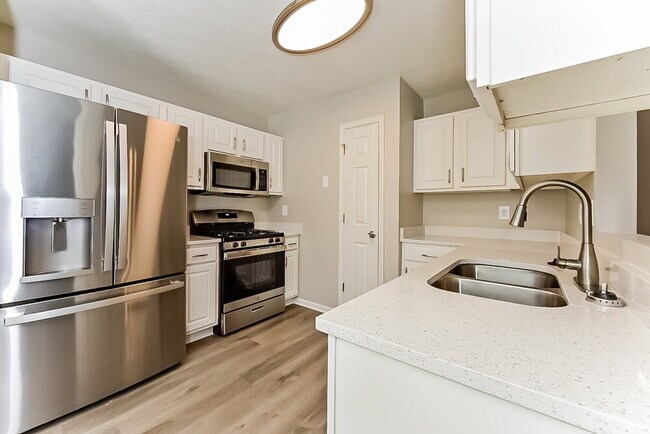 Building Photo - 210 Coldsprings Ct