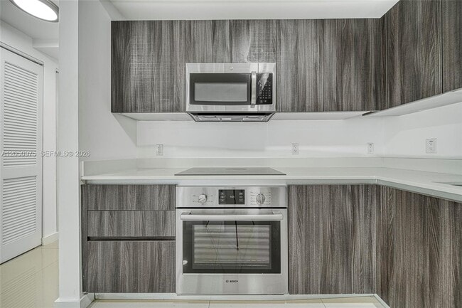 Foto del edificio - 488 NE 18th St