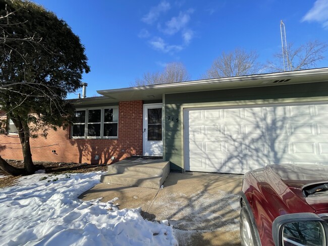 This is a top/bottom split duplex. This listing is for the top floor which has three bedrooms. - 715 Westgate St