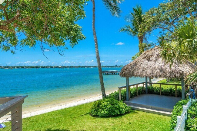 Foto del edificio - 5600 N Flagler Dr