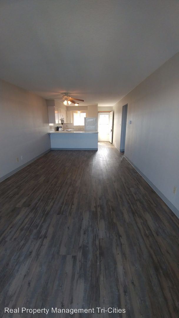 Building Photo - W. W Payette Ave