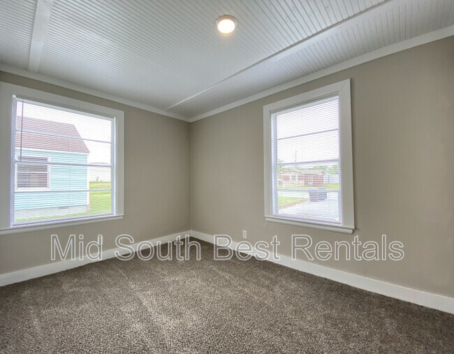 Foto del edificio - 804 Jane Dr