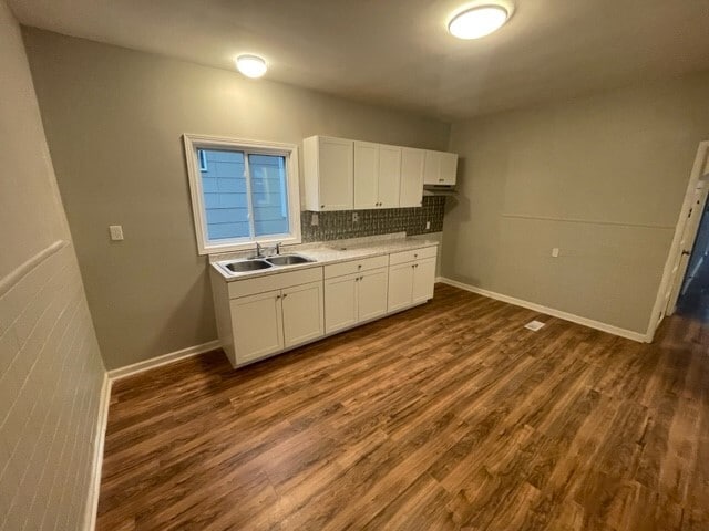 Kitchen - 47 Fredro St