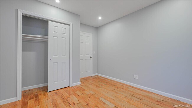 Foto del edificio - 436 E 5th St