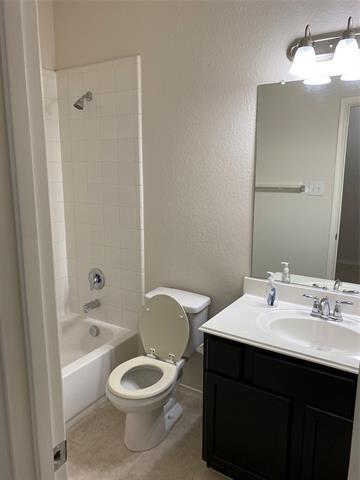 Foto del edificio - 9353 Comanche Ridge Dr