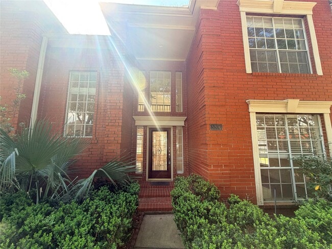 Foto del edificio - 3306 Vista Lake Dr