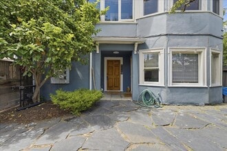 Building Photo - 1119 Hearst Ave