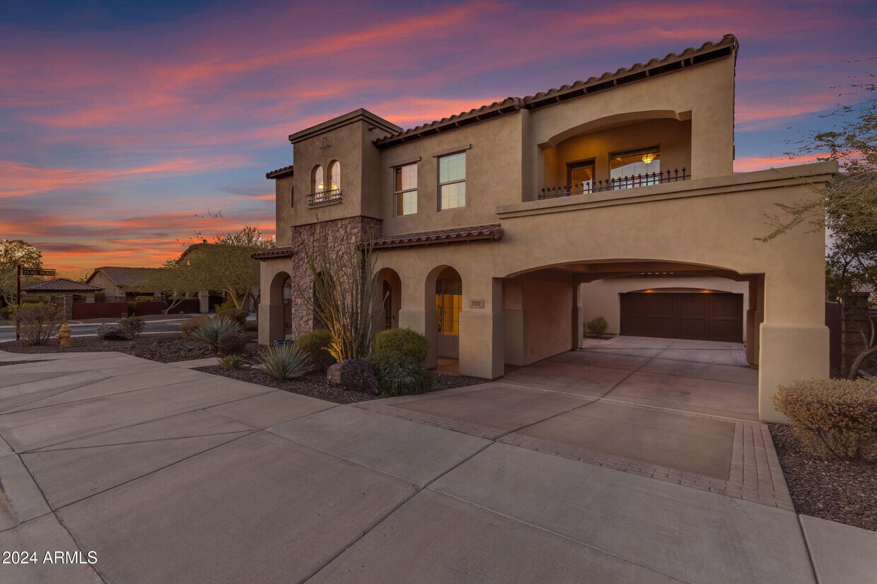 Foto principal - 2322 E Samantha Way