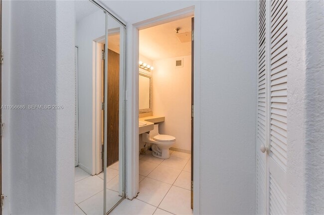 Foto del edificio - 16450 NW 2nd Ave