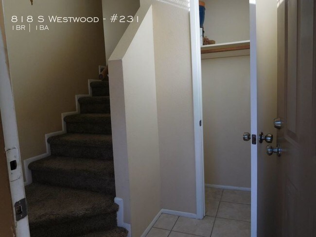 Foto del edificio - 1-Bed 1-Bath @ Fiesta Park Village Community
