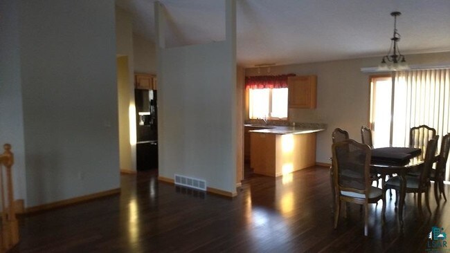 Building Photo - 2334 Apple Ridge Dr