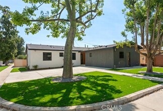 Building Photo - 6722 Hesperia Ave