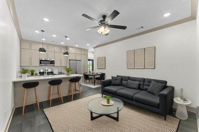 Photo - 901 27th St House