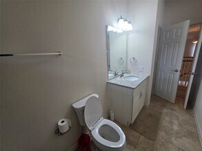 Building Photo - 2715 Riverhollow Ln