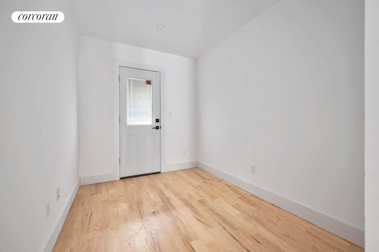 Foto del edificio - 1109 Jefferson Ave