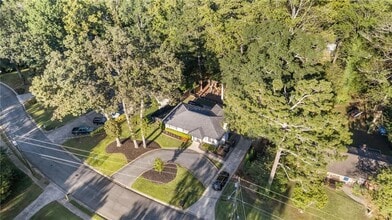 Building Photo - 2676 Cottonwood Dr
