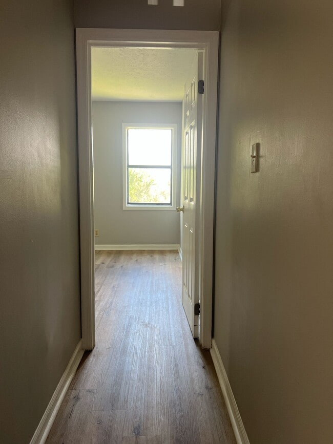 Building Photo - 116 Horizon River Dr