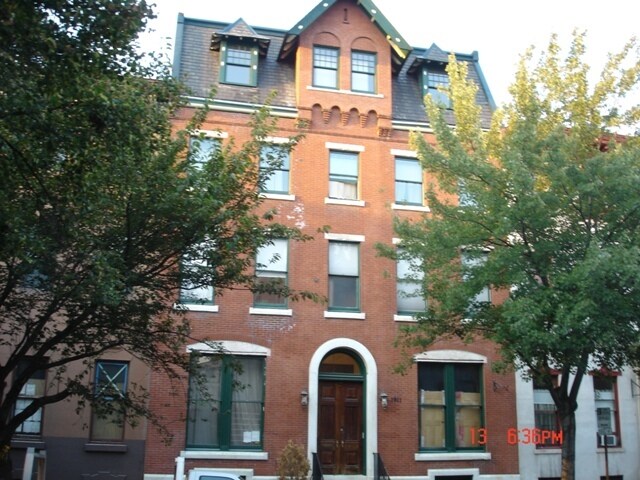 Primary Photo - 1911 Green St