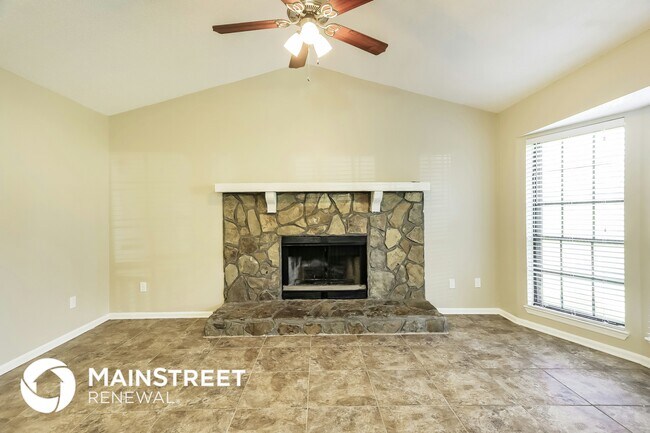 Building Photo - 5002 Darlene Dr