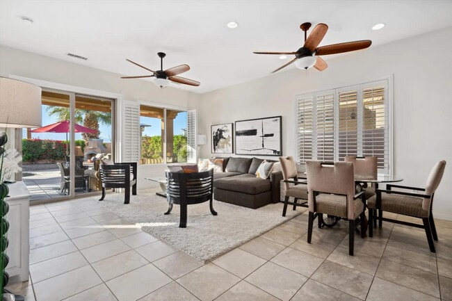 Building Photo - 41511 Calle Pampas