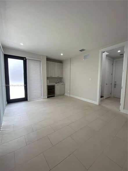 Building Photo - 8251 NW 47th Terrace