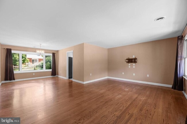 Building Photo - 6505 Panorama Dr