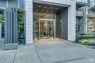 Building Photo - 2911 2nd Ave