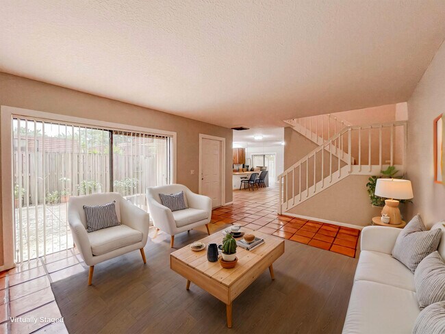 Foto del edificio - 317 3rd Ln