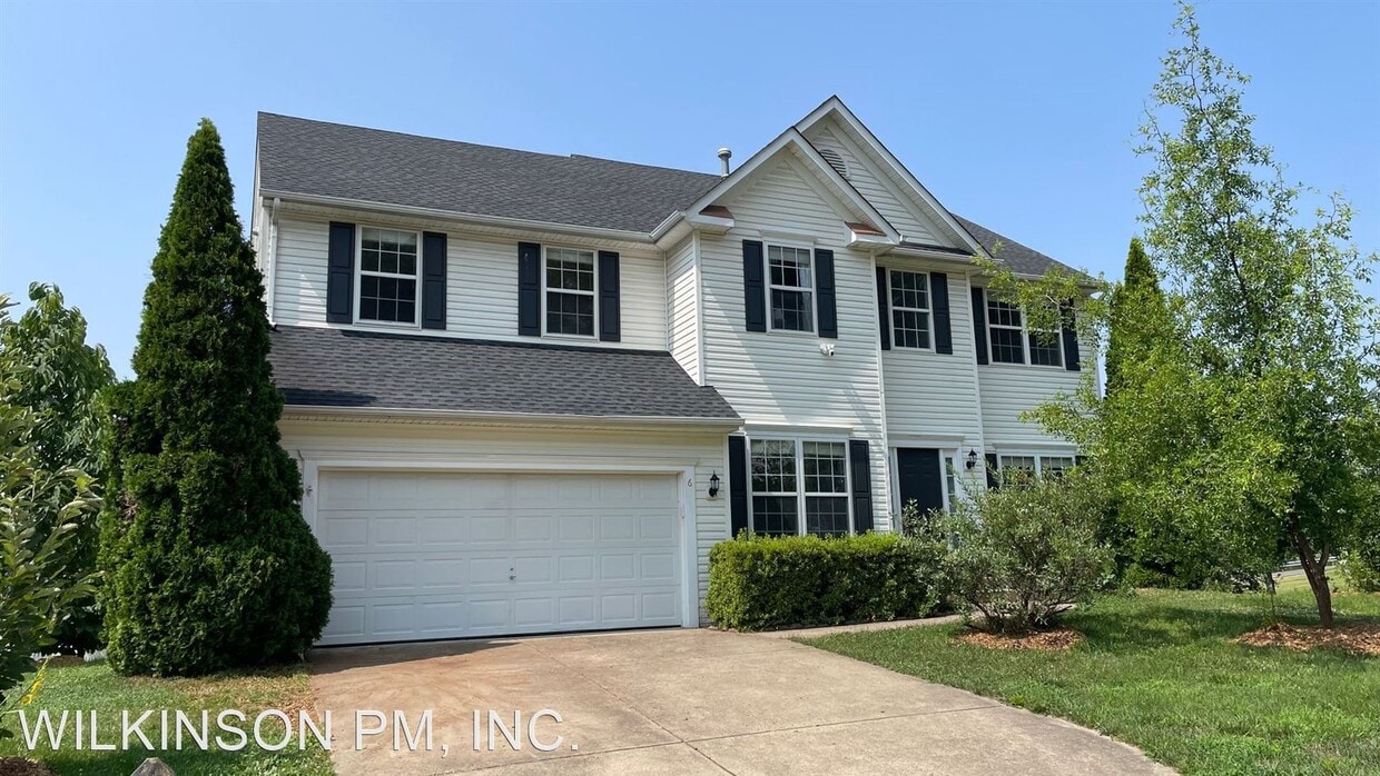Primary Photo - 5 br, 3.5 bath House - 6 Tavern Rd
