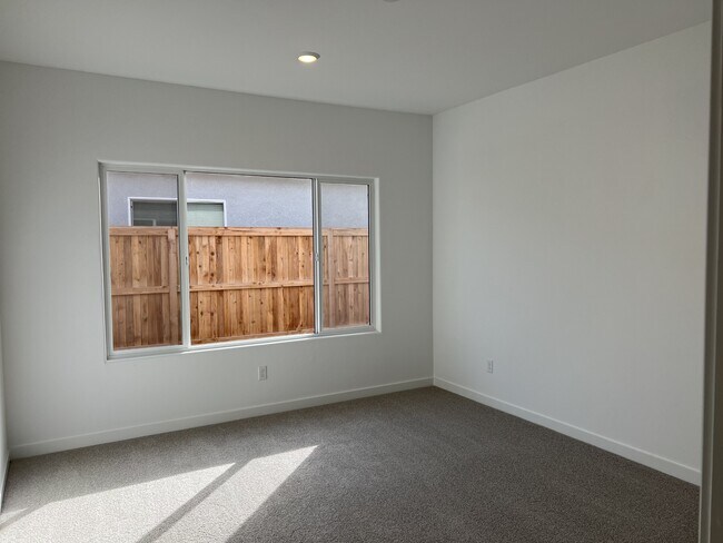 Foto del edificio - 9634 Maple Ter Ln