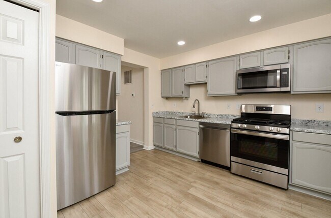 Foto del edificio - 10709 Gideon Ct