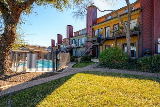 Apartments On Barton Springs Road