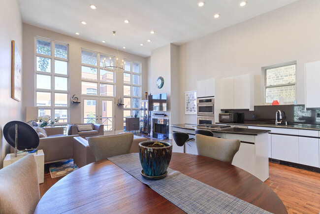 Foto del edificio - 3310 N Clifton Ave