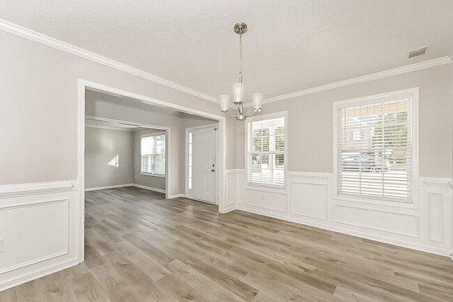 Building Photo - 129 Makenna Dr