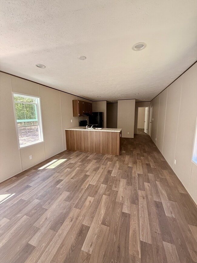 Building Photo - 431 Co Rd 3333
