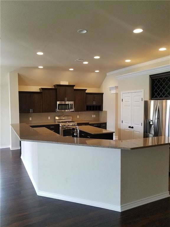 Building Photo - 7634 Rancho Vista Blvd W