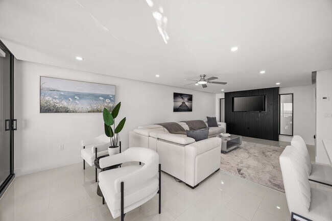 Foto del edificio - 10475 Gulf Shore Dr