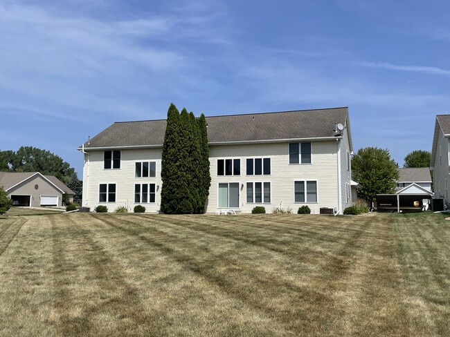 Foto del edificio - 2032 River Point Ct