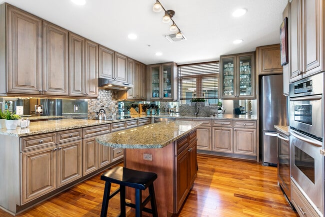 Foto del edificio - 309 E Ocean Ave