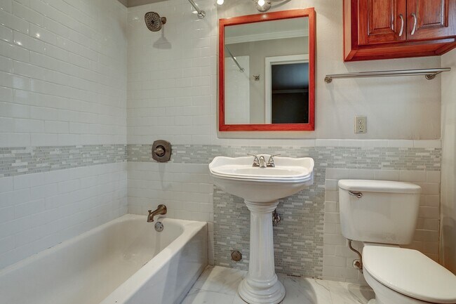 Foto del edificio - 611 Hawthorne St