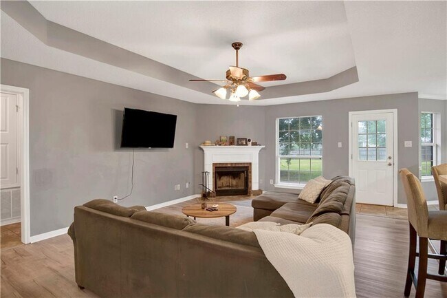 Building Photo - 3546 Viking Ct