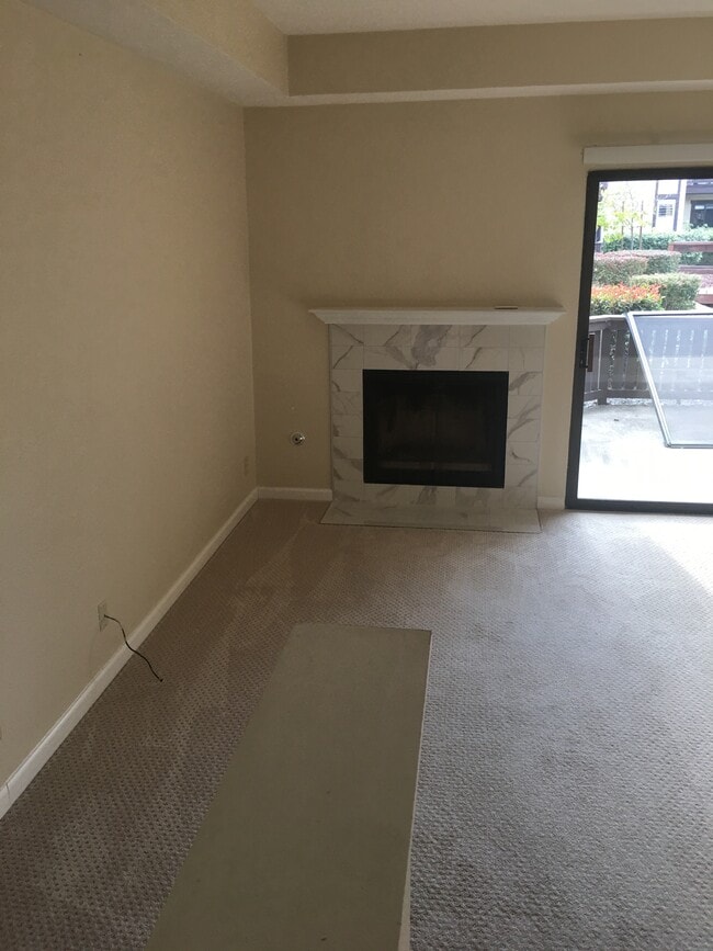 Building Photo - 14315 Seagate Dr