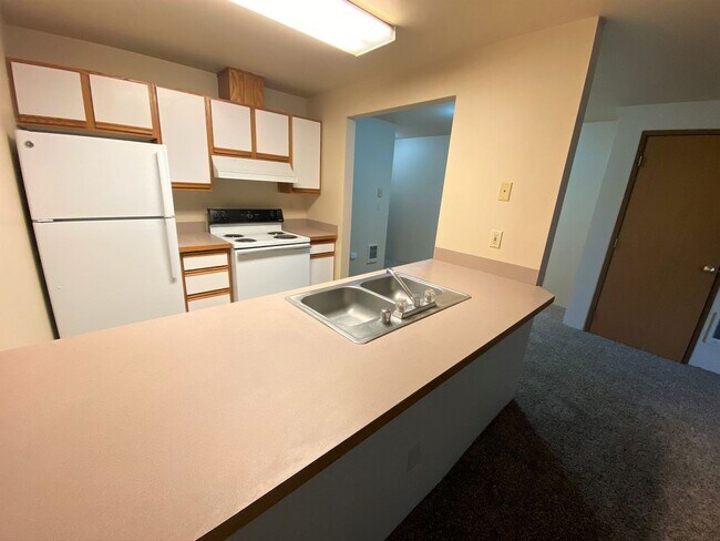 Foto del edificio - 806 Juniper Ave