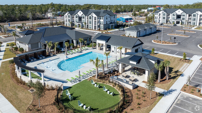 Pool Area - Topsail North Shore