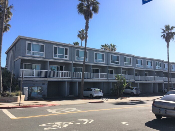 1111 Seacoast Dr Unit 2, Imperial Beach, CA 91932 Condo for Rent in