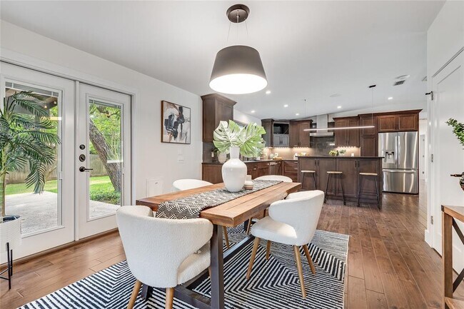 Foto del edificio - 2502 Spring Creek Dr